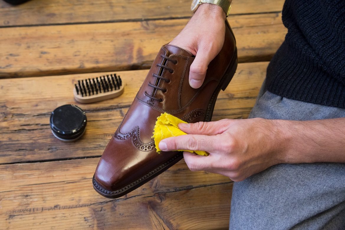 OUTFITTERY Magazin | Lederschuhe richtig pflegen OUTFITTERY Magazin | Lederschuhe richtig pflegen